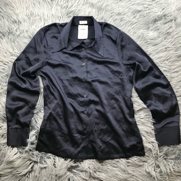 Brandy Melville button up Ruby silky blouse top - Picture 4 of 8